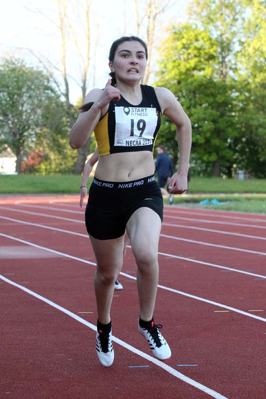 200 metres, 2021 North East Grand Prix No. 2, Monkton, Wednesday, May 19th. Photo: David T. Hewitson/Sports for All Pics